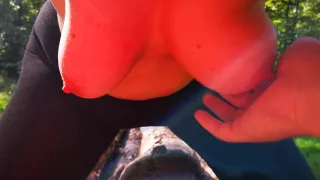 Grobe Nackte Bruste Schon Abmelken In Der Offentlichkeit