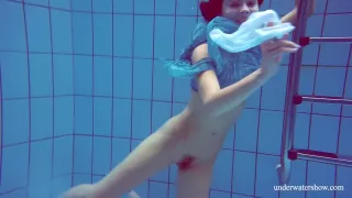 Sexy Tight Teen Marusia Swims Naked Underwater