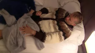 Pullover Fetisch Spiel mit drei Sperma Shots Pullover Jumper Masturbation - Chase Pike