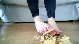 My Feet Want To Open A Pack Of Crackers And Crush Them
