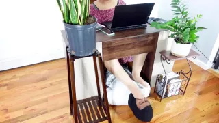 Curvy College Professor Turns Failing Student Into Her Foot Slave For Her Sweaty Meaty Nylon Feet St