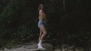 Amateur Girl Seduces In Forest Gets Delicious Ass Fucked