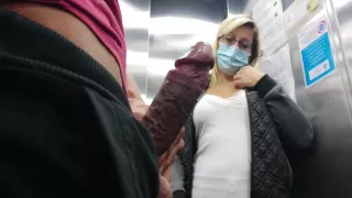 I Take My Cock Out Discreetly In The Elevator Of The Hotel, This Young Bourgeois Has Seen Everything She Is Shocked To Get In This Elevator 5 Min
