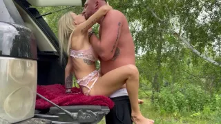 Amateur Girl Got A Big Dick Standing Doggy Style In The Open Air