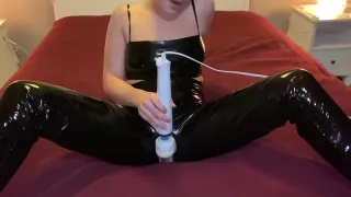 Showing Off All My Leather Clothes Turns Me On - Leather Haul