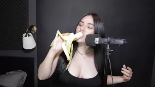 Asmr Wan - Banana And Me