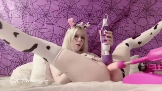 Ggummii - Hucow Ggummii S Very First Fuck Machine