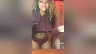 Ebony Shakes Her Ass On Instagram Live