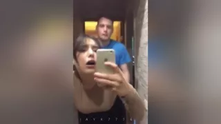 Geficktes heißes Flittchen auf der Geburtstagsfeier eines Freundes