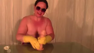Geile Fetisch Wichsanleitung Mit Gelben Gummhandschuhen Zum Abspritzen!