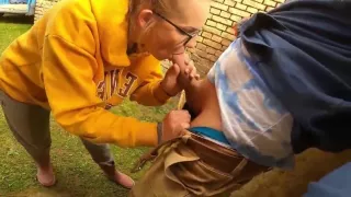 Una Casalinga Italiana Tradisce Il Marito Con Il Muratore