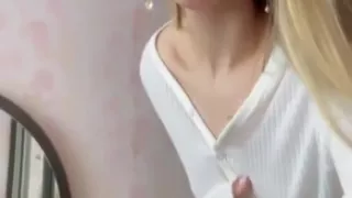 Russian Teasing Her Ass On Periscope