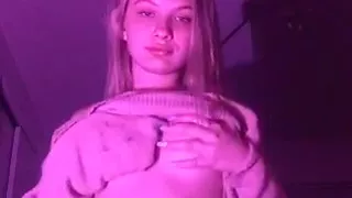 Kat69 Teasing And Flashing On Periscope