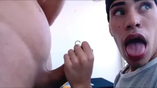 Johnzeithan Sperma Show Gay Porno