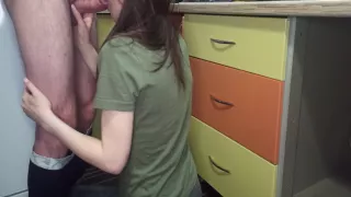 Amateur Stepmom Sucks Neighbor 4 Min