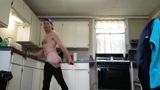 Amatör, Brunett, Gay, Köket, Vuxen, Solo