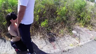 Dopo Corsa E Il Workout Mi Faccio Sborrare In Faccia Nel Parcheggio Da Un Guardone Fortunato