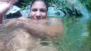 Bajo El Agua: Jugando Con Mi Cono En Lugares Publicos