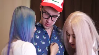 No Cash And Sex With Pizza Delivery Guy With Purple Bitch