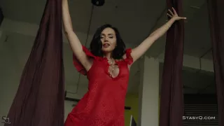 Sensual Amateur Brunette Teasing In Exclusive Erotic Video