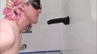 Schwanz vs. Dildo - Wer zuerst kommt, leckt das Sperma auf