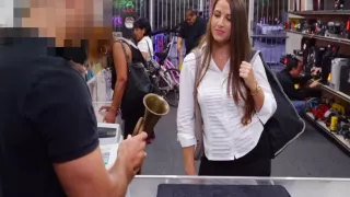 Pawnshop Booty Babe Fingered Before Doggystyle