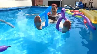 Naked Balloony Girl In The Pool - AngelEyes