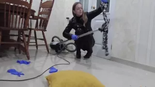 Speed Vacuuming Room