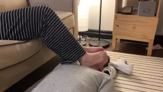 Girlfriend Makes Me Smell Her Feet After Shopping In Her Smelly Shoes