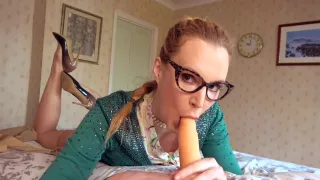 Ariel Anderssen In Auntie Spots Your Hard On