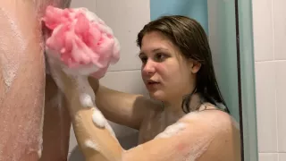 V Dushe Otsosala Svoemu Muzhu I Prinyala Spermu Na Lico