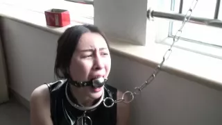 Chinese beautiful girl escape