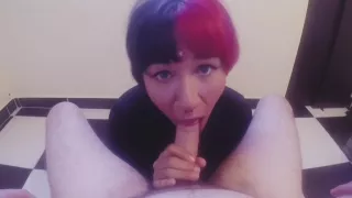 Ich lasse mein Tinder-Date Sperma in mein Gesicht spritzen POV