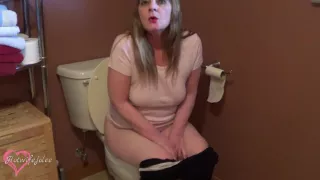 Compilation Of Toilet Peeing - TacAmateurs