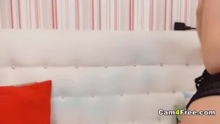 Sexy Hot Babe Fingering Her Cunt on Cam