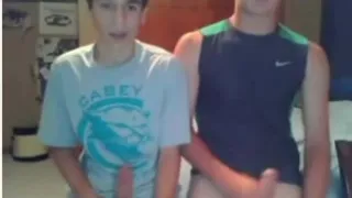 Amateur Twink Freunde erstes Mal