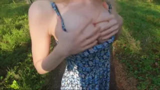 Dude fucking his college girlfriend in the woods