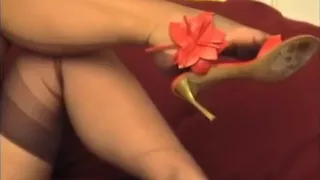 IKI ARZULU YALNIZ KADIN ve ASK - Foots Show