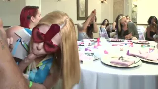 Party amateurs suck dick