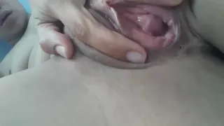 Playing with my tight phat pussy.... Turn your volume up