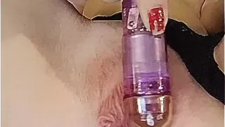 Playing on kik while hubby is away