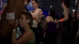 Geiler Pornoclip Gruppensex exklusiv fantastisch nur für dich