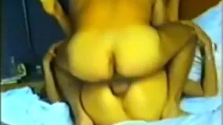 Guy Pounding His Girlfriends Pussy on Bed
