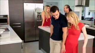 Slut Teen Sister Gives Brother Morning Suck Job