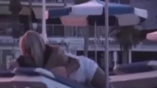 Atrapados en la playa. Real voyeur