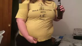 bigbellylover919 Burps and tight shirt