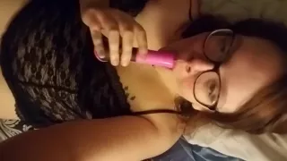 Shaking my ass dancing in lingerie and masturbating