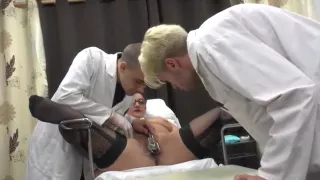 Kelly Rendez-vous chez le gyneco