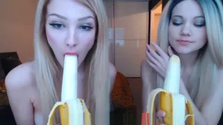 Blowjob banana battle