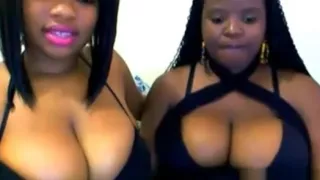 Busty teens on webcams shows reveals her tits